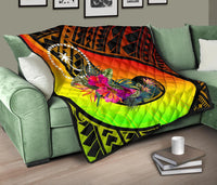 Chuuk Premium Quilt - Polynesian Hook And Hibiscus (Raggae) - Polynesian Pride