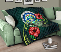 Northern Mariana Islands Polynesian Premium Quilt - Green Turtle Hibiscus - Polynesian Pride
