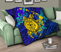 Hawaii Polynesian Premium Quilt - Hawaii Yellow Turtle Map & Torquoise Hibiscus - Polynesian Pride
