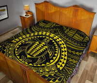 Hawaiian Kakau Honu Arc Yellow Polynesian Premium Quilt - Polynesian Pride