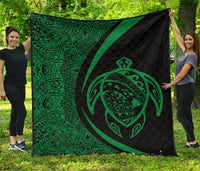 Hawaii Turtle Map Polynesian Premium Quilt - Green - Circle Style Green - Polynesian Pride