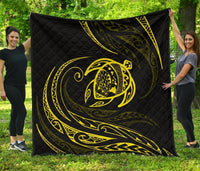 Hawaii Turtle Premium Quilt - Yellow - Frida Style Black - Polynesian Pride
