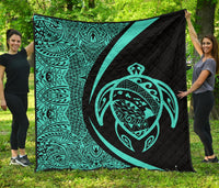 Hawaii Turtle Map Polynesian Premium Quilt - Turquoise - Circle Style Blue - Polynesian Pride