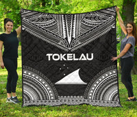 Tokelau Premium Quilt - Tokelau Flag Polynesian Chief Black Version Black - Polynesian Pride