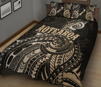 Maori Tattoo With Map New Zealand Quilt Bed Set - Polynesian Pride