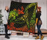 Hawaii Premium Quilt - Humpback Whale Hibiscus - Polynesian Pride