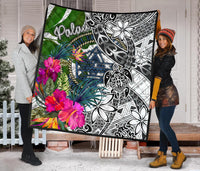 Palau Premium Quilt White - Turtle Plumeria Banana Leaf Crest - Polynesian Pride