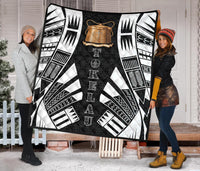 Tokelau Premium Quilt - Tokelau Coat Of Arms Polynesian White Tattoo - Polynesian Pride