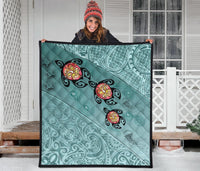 Hawaii Turtle Swimming Tribal Polynesian Premium Quilt - AH - Min Style - Polynesian Pride