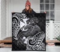 Polynesian Wallis and Futuna Premium Quilt - White Shark Polynesian Tattoo - Polynesian Pride