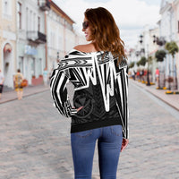 Hawaii Personalised Women's Off Shoulder Sweater - Kanaka Maoli With Polynesian Pattern In Heartbeat Style (Black,White) - Polynesian Pride