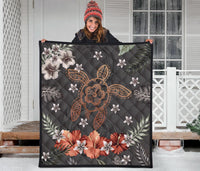 Hawaii Turtle Polynesian Hibiscus Kanaka Style Tropical - Premium Quilt AH - Polynesian Pride
