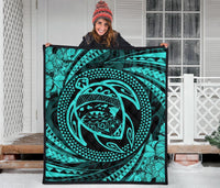 Hawaiian Kanaka Honu Hibiscus Tornando Turquoise Polynesian Premium Quilt - Polynesian Pride