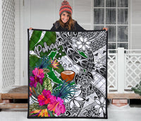 Pohnpei Premium Quilt White - Turtle Plumeria Banana Leaf - Polynesian Pride