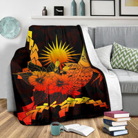 Marshall Islands Polynesian Premium Blanket - Swordfish With Hibiscus - Polynesian Pride