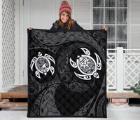 Hawaii Polynesian Turtle Premium Quilt White - Polynesian Pride