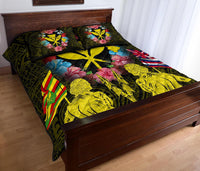 Hawaii Map Kanaka Two Men Holding Flag Quilt Bed Set - AH - Yellow - Polynesian Pride