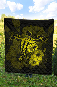 Hawaii Hibiscus Premium Quilt - Harold Turtle - Yellow - Polynesian Pride