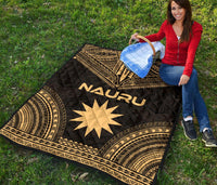 Nauru Premium Quilt - Nauru Flag Polynesian Chief Gold Version - Polynesian Pride