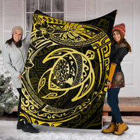 Hawaiian Turtle Polynesian Yellow Premium Blanket - Polynesian Pride