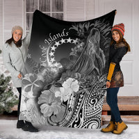 Cook Islands Premium Blanket - Humpback Whale with Tropical Flowers (White) - Polynesian Pride