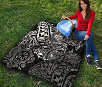 Samoa Polynesian Premium Quilt - White Turtle Flowing - Polynesian Pride