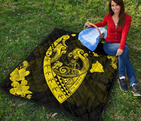 Hawaii Hibiscus Banzai Surfing Premium Quilt Yellow - Polynesian Pride