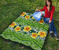 Hawaii Polynesian Premium Quilt - Hibiscus Patterns - Polynesian Pride