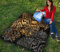 Samoa Polynesian Premium Quilt - Gold Turtle Flowing - Polynesian Pride