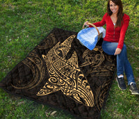 Polynesian Quilt - Polynesian Gold Shark Warrior Tattoo - Polynesian Pride