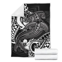 Pohnpei Premium Blanket - White Shark Polynesian Tattoo - Polynesian Pride