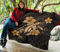 Hawaii Turtle Flower Polynesian Premium Quilt - Gold - Polynesian Pride