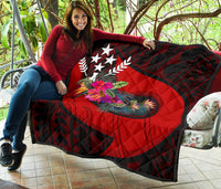 Kosrae Premium Quilt - Polynesian Hook And Hibiscus (Red) - Polynesian Pride
