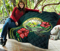Hawaii Polynesian Premium Quilt - Green Turtle Hibiscus - Polynesian Pride