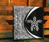 Hawaiian Hibiscus Turtle Polynesian Black And White Premium Quilt - Circle Style - Polynesian Pride