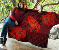 Hawaii Whale Swim Poly Red Premium Quilt - Polynesian Pride