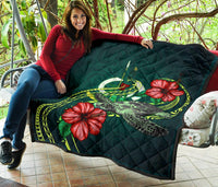 Vanuatu Polynesian Premium Quilt - Green Turtle Hibiscus - Polynesian Pride