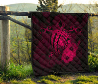 Hawaii Hibiscus Premium Quilt - Harold Turtle - Calico Red - Polynesian Pride