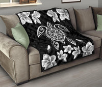 Hawaiian Silver Turtle Plumeria Quilt - Polynesian Pride