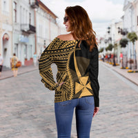 Wallis And Futuna Custom Personalised Women's Off Shoulder Sweater - Gold Polynesian Tentacle Tribal Pattern - Polynesian Pride