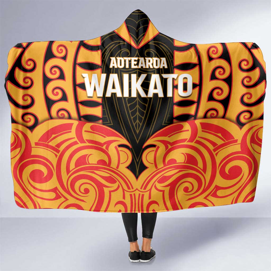 Aotearoa Waikato Hooded Blanket Maori Pattern New Zealand DT05 One Size Orange - Polynesian Pride