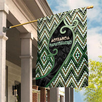 Aotearoa Atua Papatuanuku Garden Flag Earth Mother Father Koru Patterns DT05 House Flag Green - Polynesian Pride