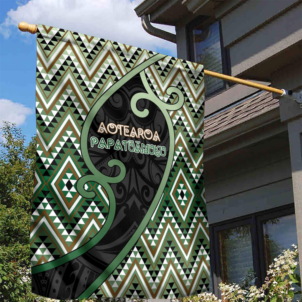 Aotearoa Atua Papatuanuku Garden Flag Earth Mother Father Koru Patterns DT05 - Polynesian Pride