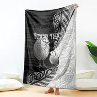 Personalised New Zealand Father's Day Blanket Papa Kiwi Bird Tribal Pattern