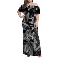Personalised Maori Romantic Valentine Family Matching Off Shoulder Maxi Dress and Hawaiian Shirt The Hongi Kiss Black Galaxy DT05 Mom's Dress Black - Polynesian Pride