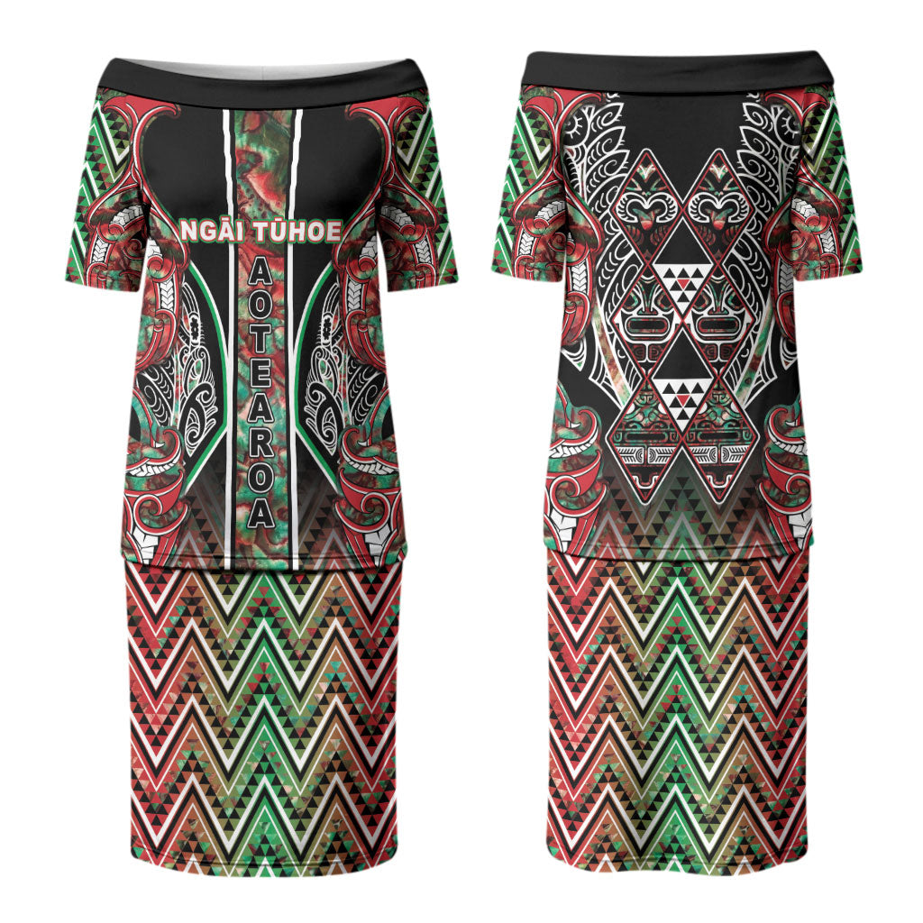 Aotearoa Ngai Tuhoe Couples Matching Puletasi and Long Sleeve Button Shirt Maori Tribal Red And Green Paua Shell Pattern DT05 - Polynesian Pride