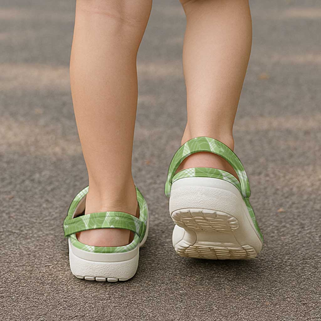 Green Hawaii Kalo Palaka Motifs Clogs Shoes Hawaiian Taro Leaves Elegant Vibes LT14 - Polynesian Pride