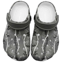 Hawaii Maile Lei Clogs Shoes With Gray Monstera Pattern - Polynesian Pride