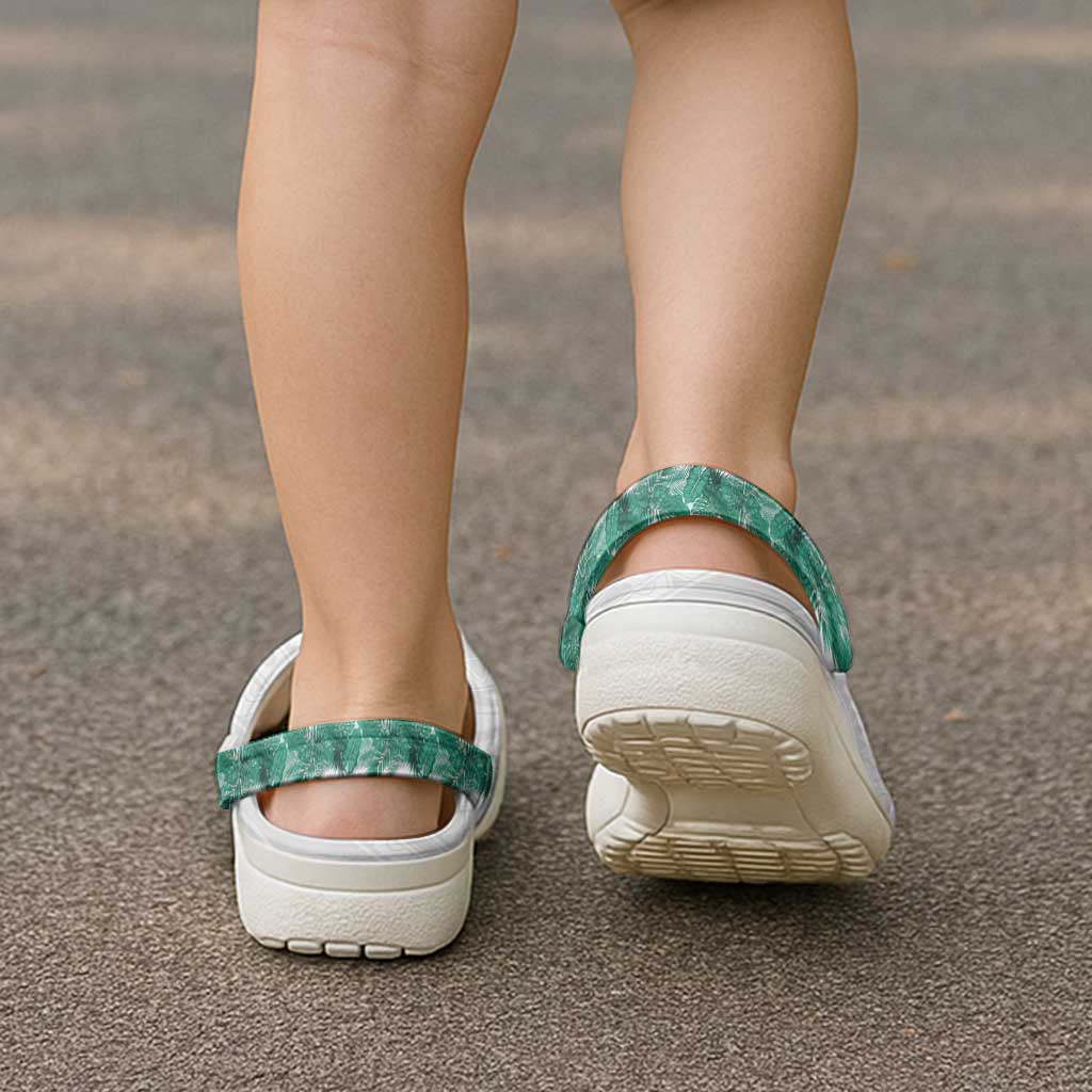 Hawaii Tropical Leaves Clogs Shoes Polynesian Pattern