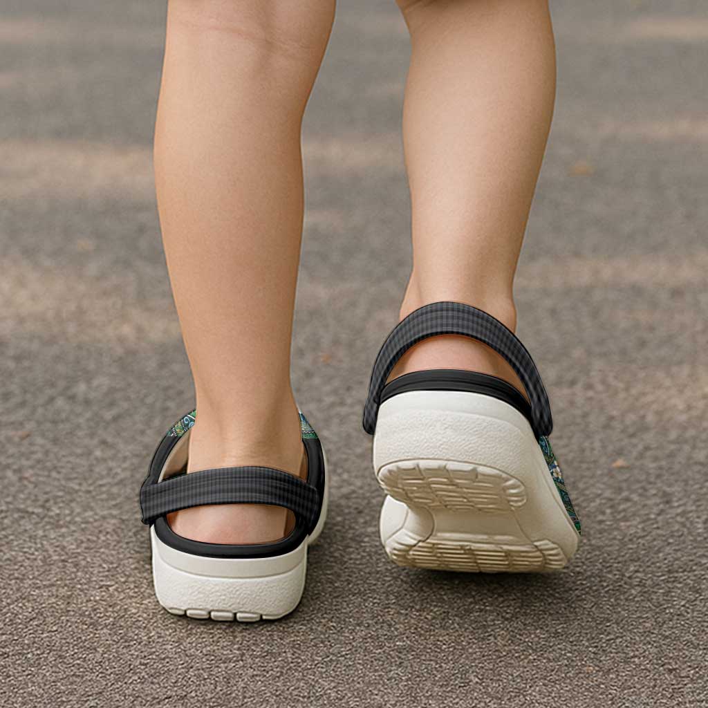 Hawaiian Art Flower Tribal with Lei Clogs Shoes Palaka Pattern Black Color - Polynesian Pride